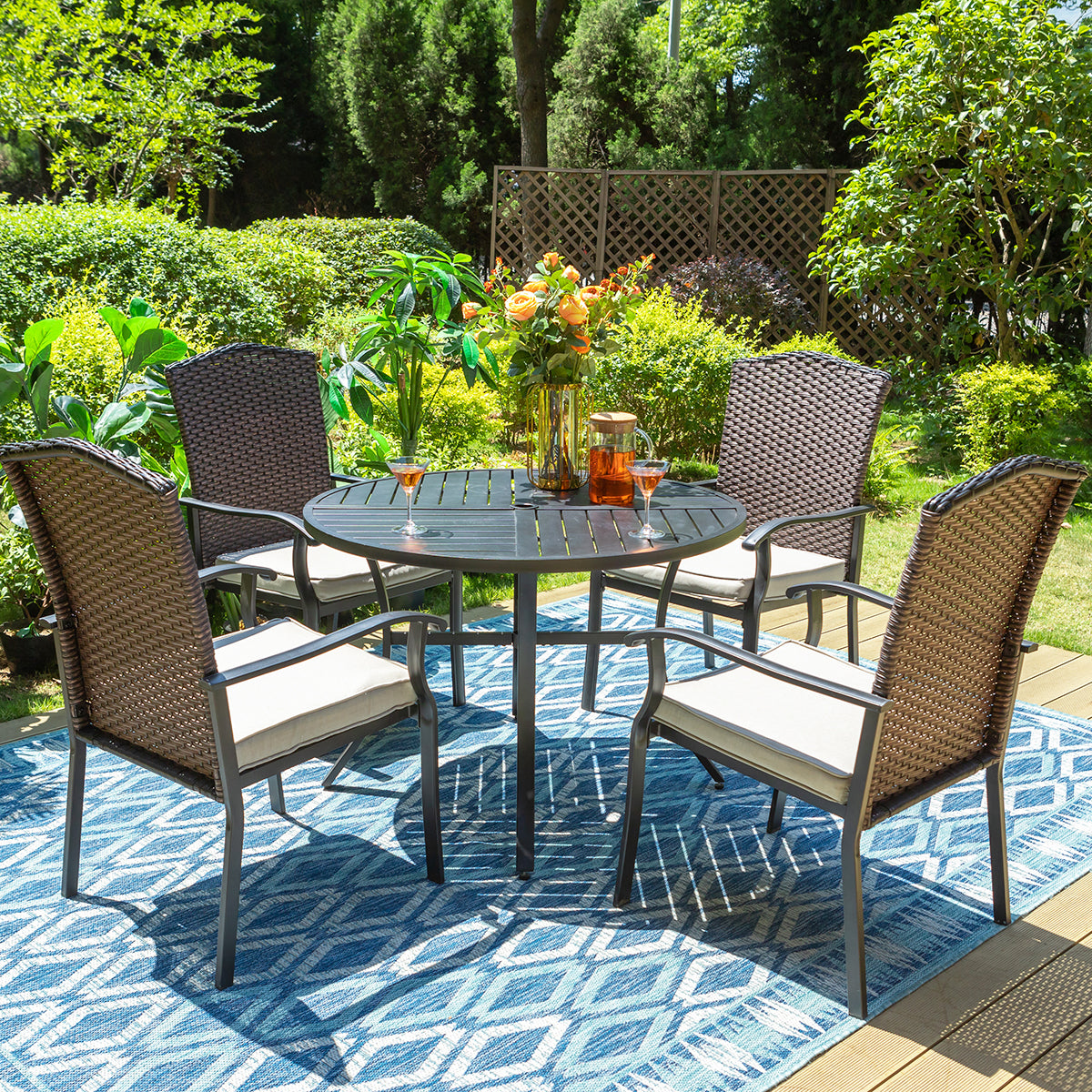 Sophia & William 5-Piece Patio Dining Set Fan-shape Back Cushioned Rattan Chairs & Round Geometrically Stamped Table